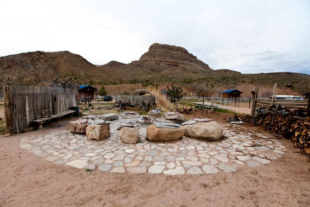 Grand Canyon Western Ranch Meadview Bagian luar foto